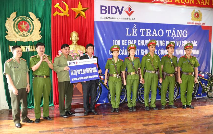 [-]Công[-]an[-]TP[-]Bắc[-]Ninh[-]sử[-]dụng[-]xe[-]đạp[-]tuần[-]tra[-]góp[-]phần[-]bảo[-]vệ[-]môi[-]trường